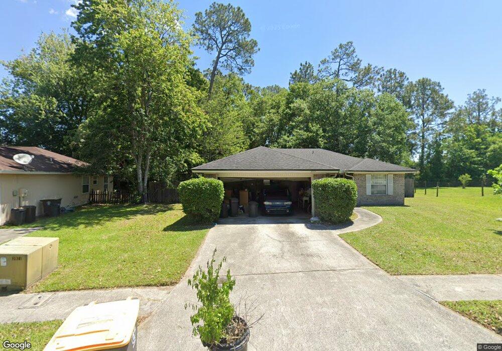 3975 Hunters Lake Cr E, Jacksonville, FL 32210 - photo 1