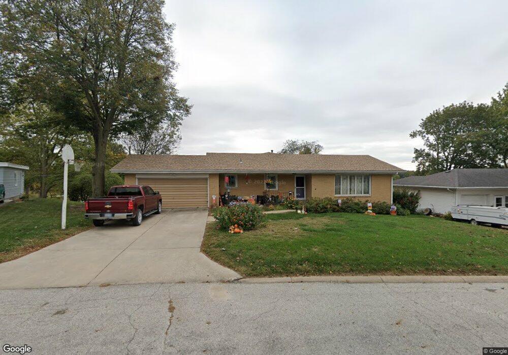 204 Southview Blvd, Shenandoah, IA 51601 - photo 1