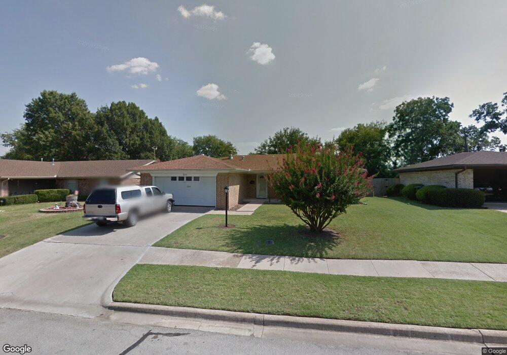 210 Allen Dr, Ardmore, OK 73401 - photo 1