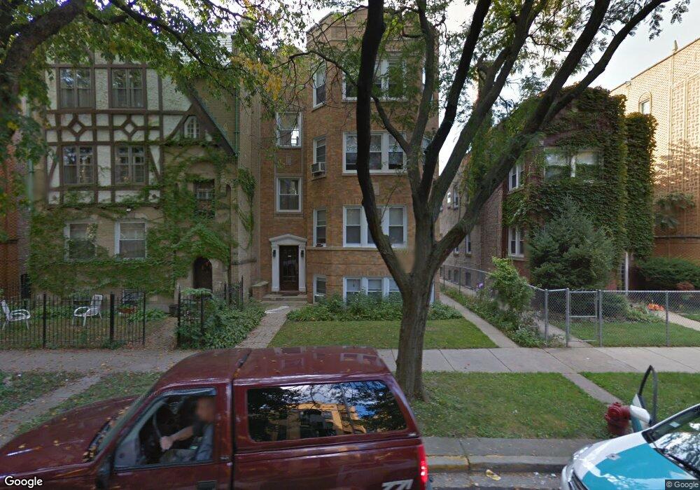 6126 N Washtenaw Ave unit 3, Chicago, IL 60659 - photo 1