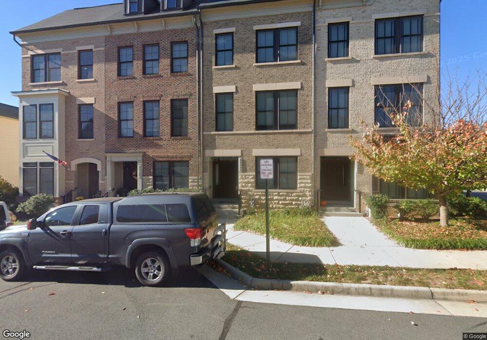 20427 Codman Dr, Ashburn, VA 20147 - photo 1