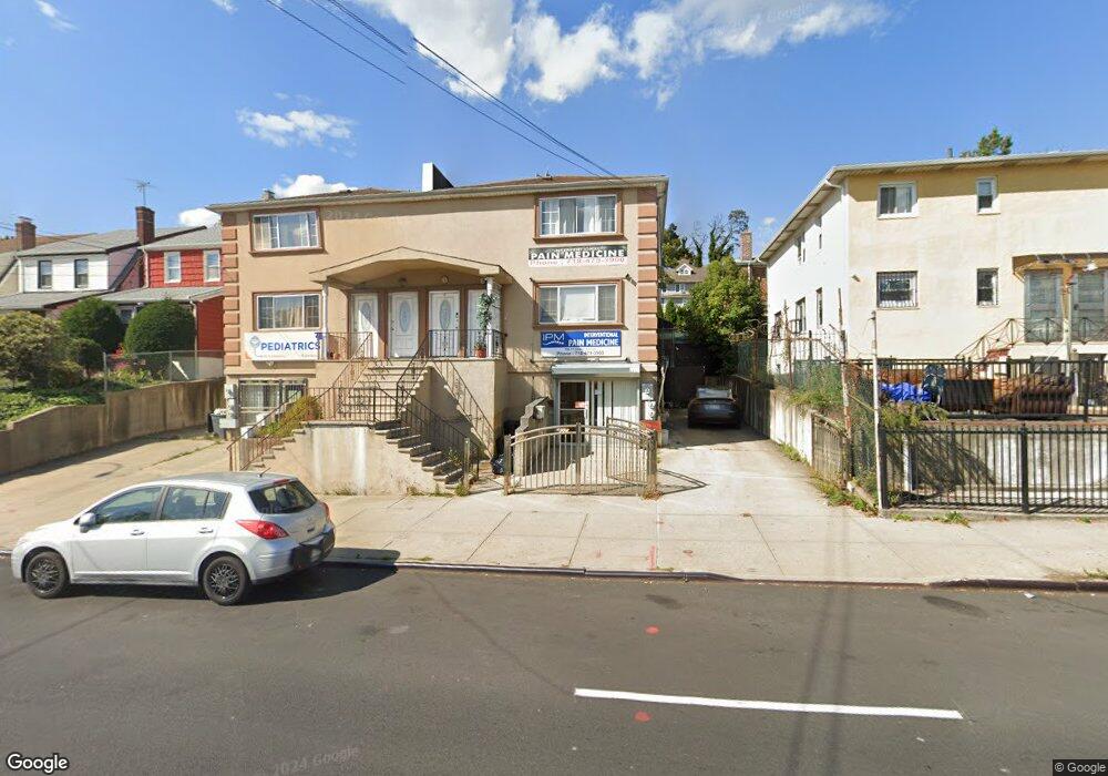 196-17 Hillside Ave unit 1, Hollis, NY 11423 - photo 1