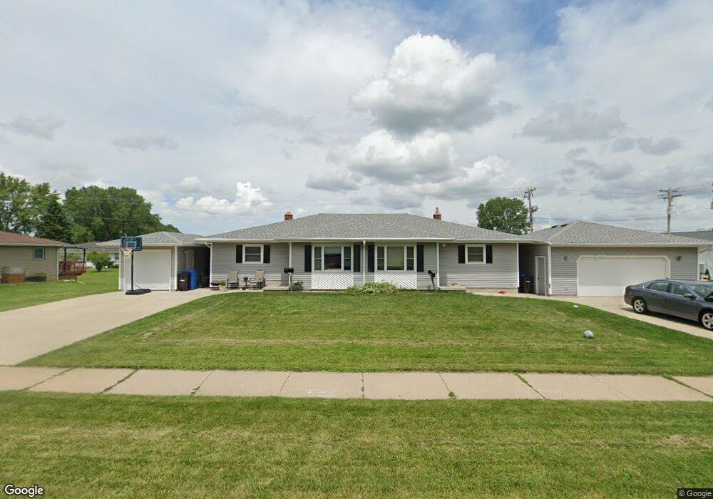 295 Park St, Oregon, WI 53575 - photo 1