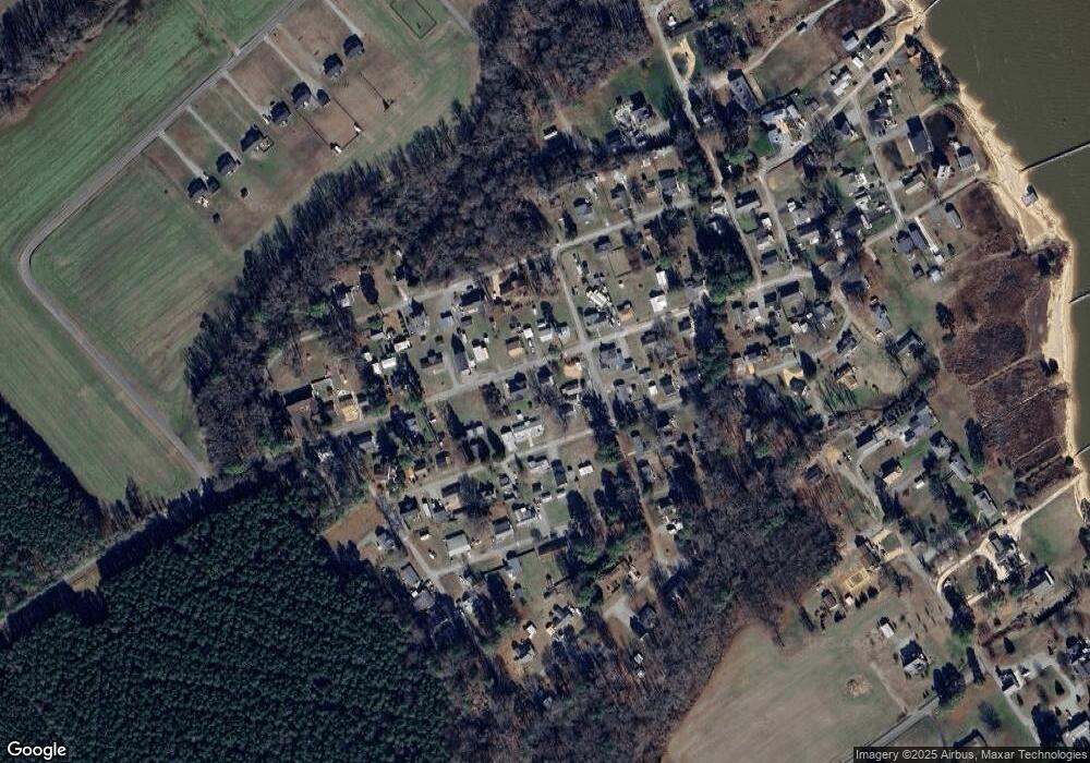 292 Marine Dr, Dunnsville, VA 22454 - photo 1