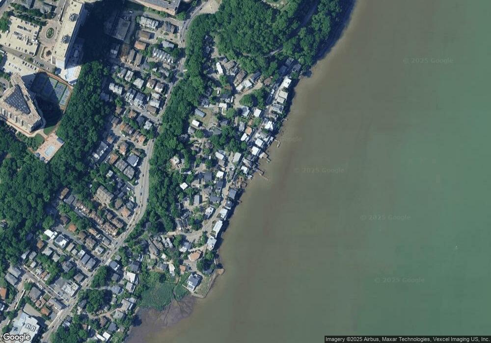 12 Shore Rd, Edgewater, NJ 07020 - photo 1