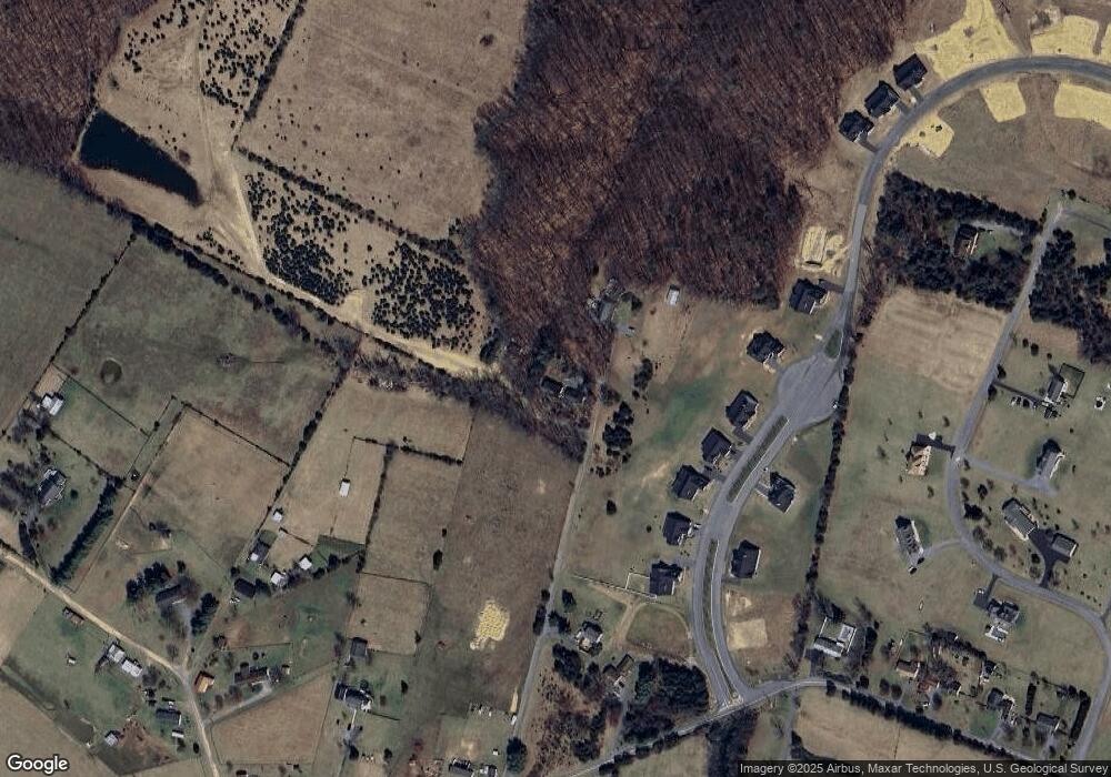 213 Michael Ln, Bunker Hill, WV 25413 - photo 1