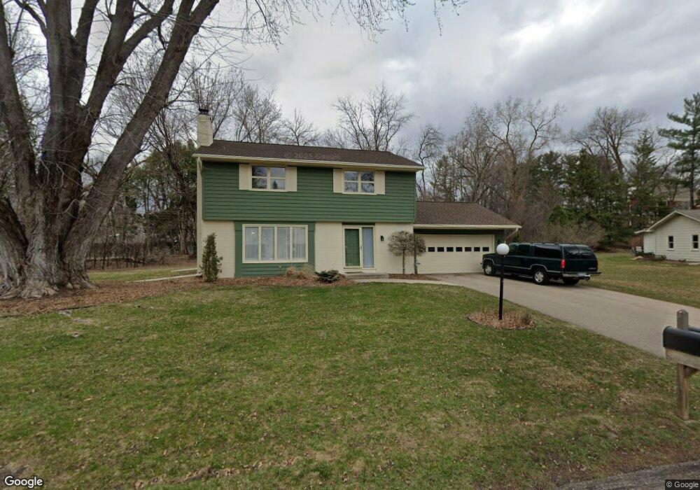 14014 Windsor Rd, Minnetonka, MN 55345 - photo 1