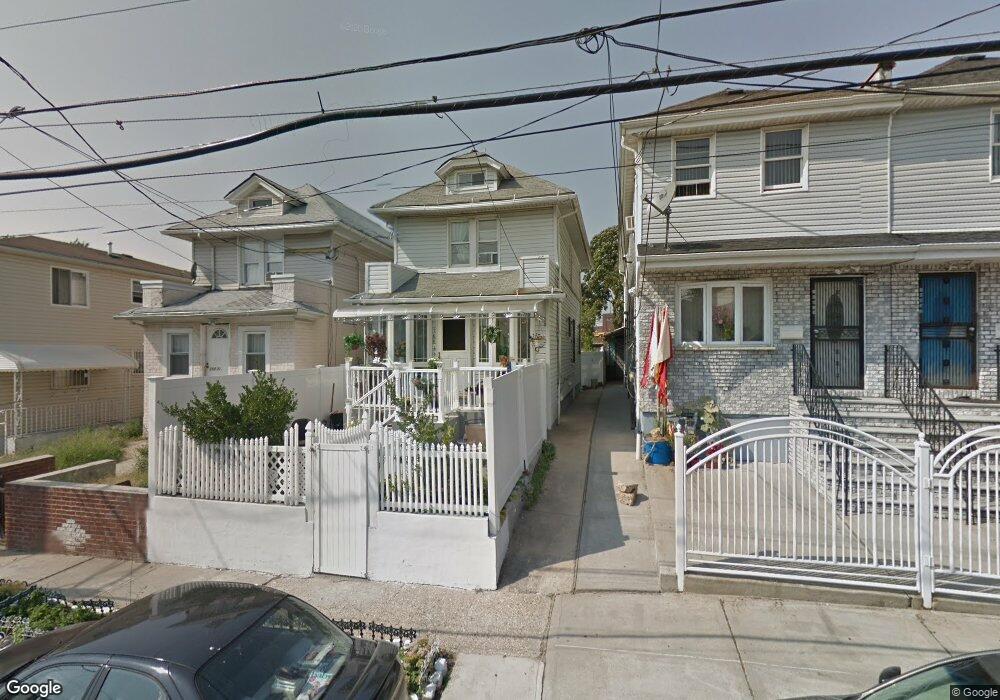 168-33 104th Ave, Jamaica, NY 11433 - photo 1