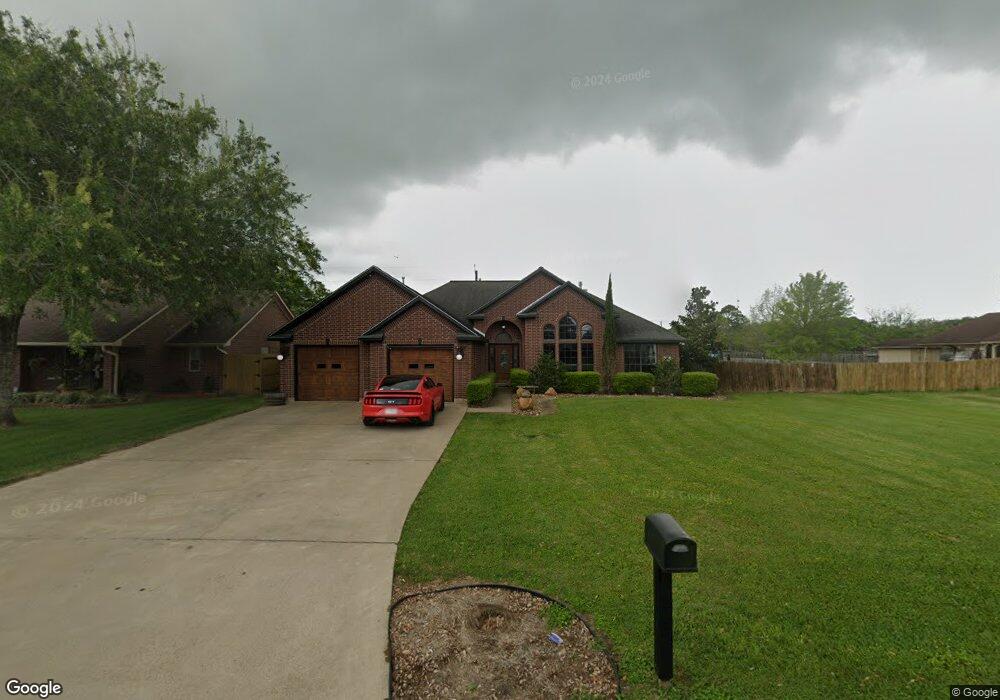 606 Live Oak Ave, Bay City, TX 77414 - photo 1