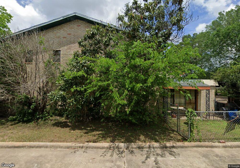 3209 Sycamore Ave, Bay City, TX 77414 - photo 1
