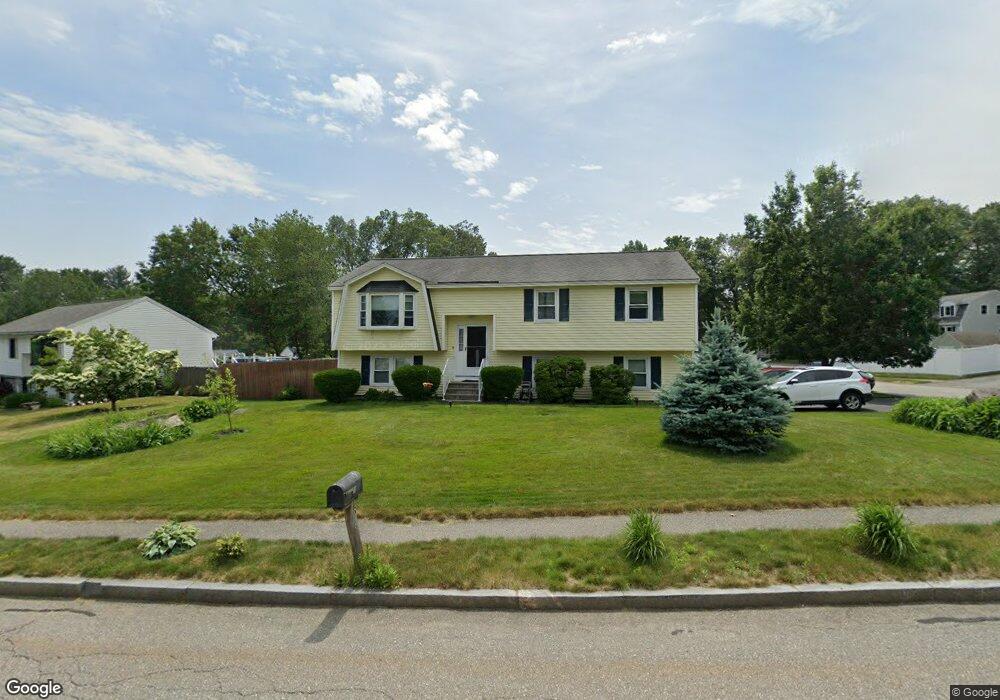 84 Newbridge Rd, Lowell, MA 01854 - photo 1