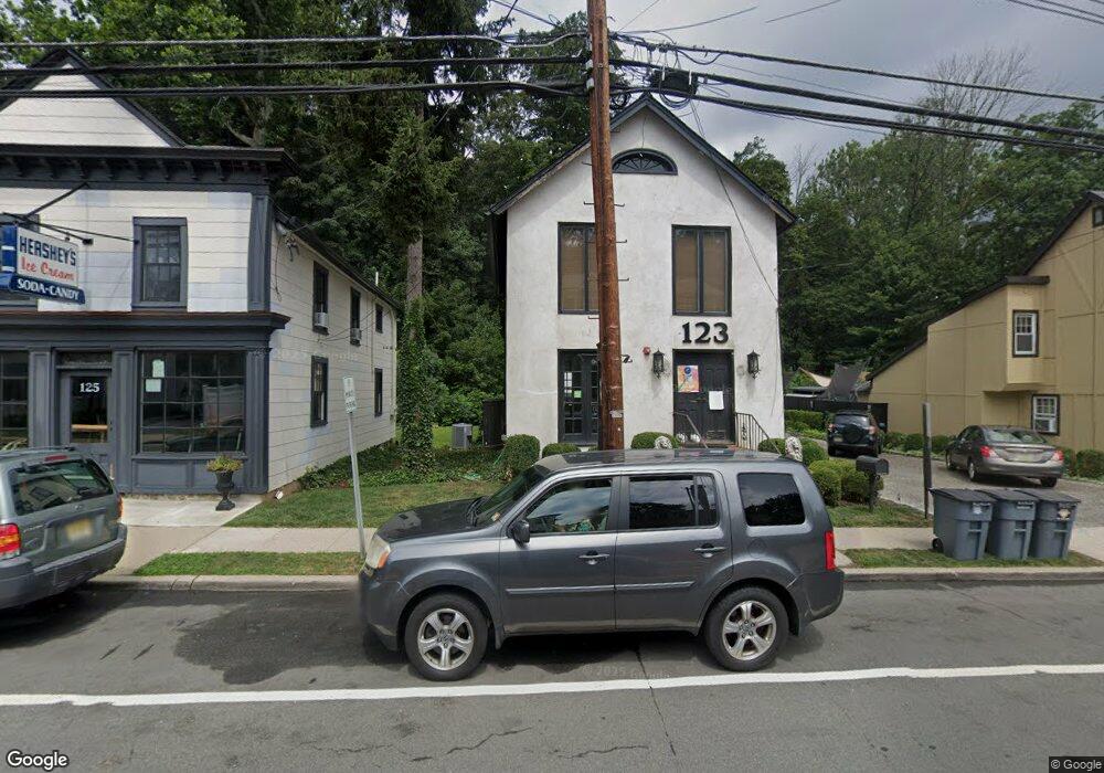 123 Claremont Rd, Bernardsville, NJ 07924 - photo 1