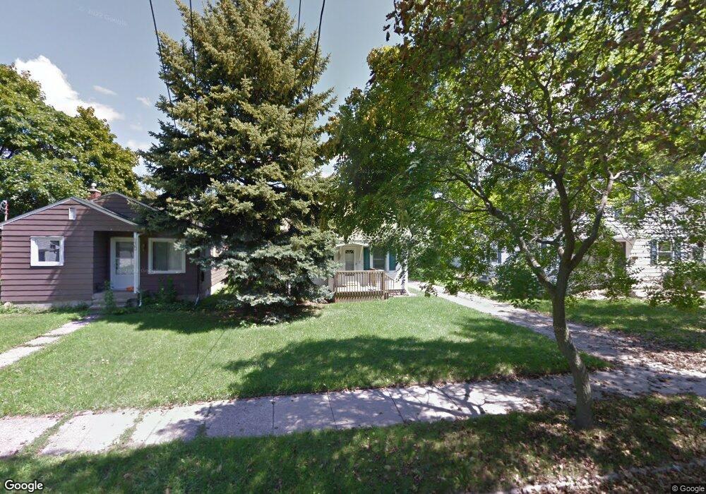 924 Holten St, Lansing, MI 48915 - photo 1