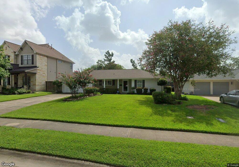 1534 Bayram Dr, Houston, TX 77055 - photo 1