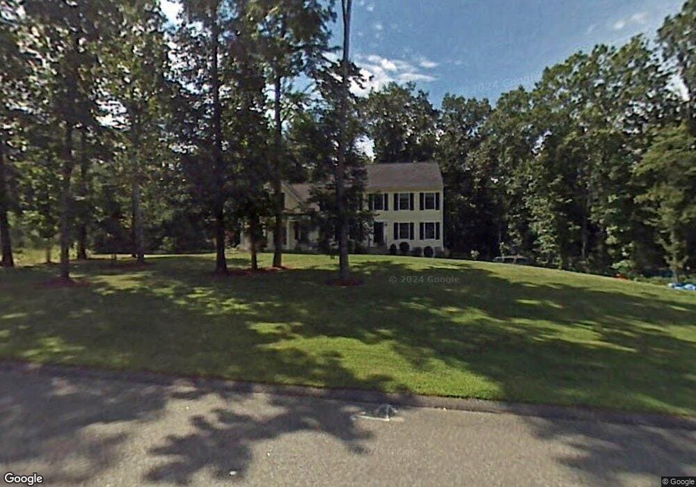 41 Beacon Hill Rd, Pelham, NH 03076 - photo 1