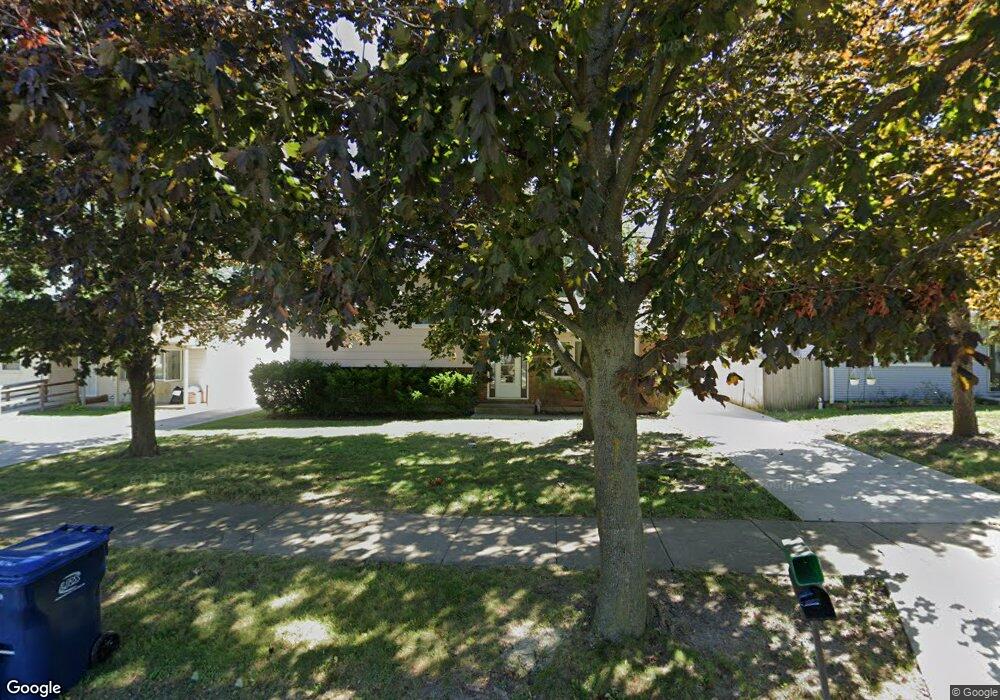 419 N Frolic Ave, Waukegan, IL 60085 - photo 1