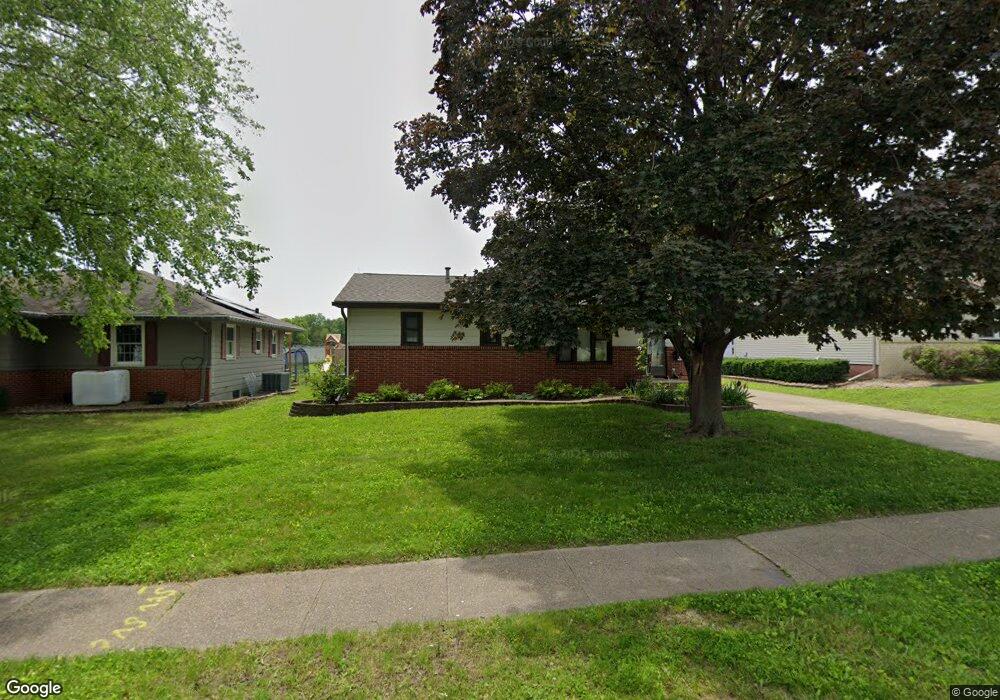 2645 Wedgewood Rd, Des Moines, IA 50317 - photo 1