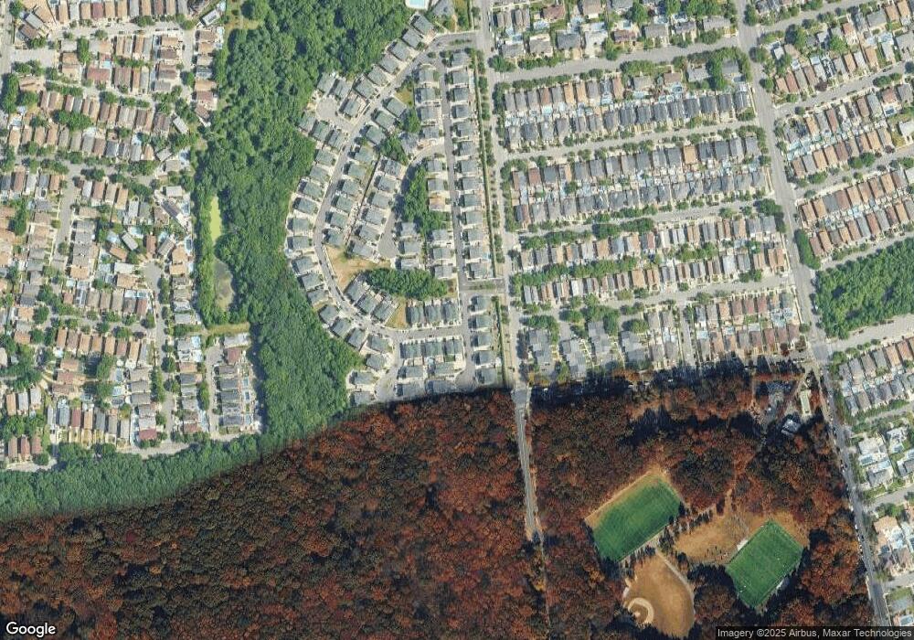 167 El Camino Loop unit 2, Staten Island, NY 10309 - photo 1