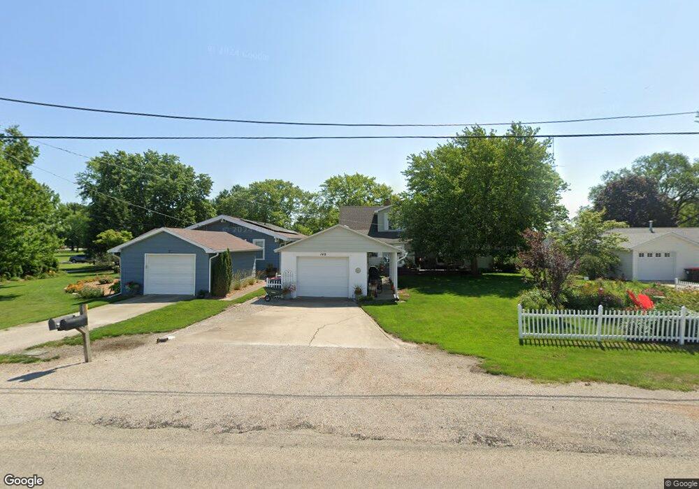 140 Campus View Dr, Lincoln, IL 62656 - photo 1