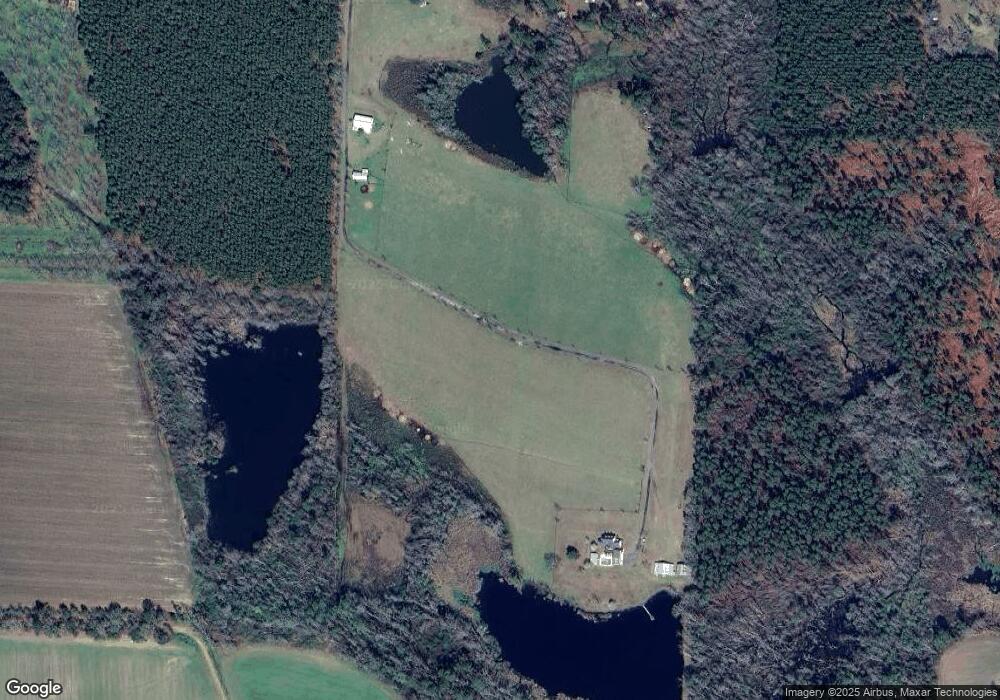 569 Davis Rd, Alapaha, GA 31622 - photo 1