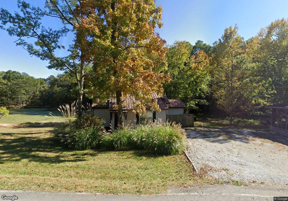 870 E Oak St, Lebanon Junction, KY 40150 - photo 1