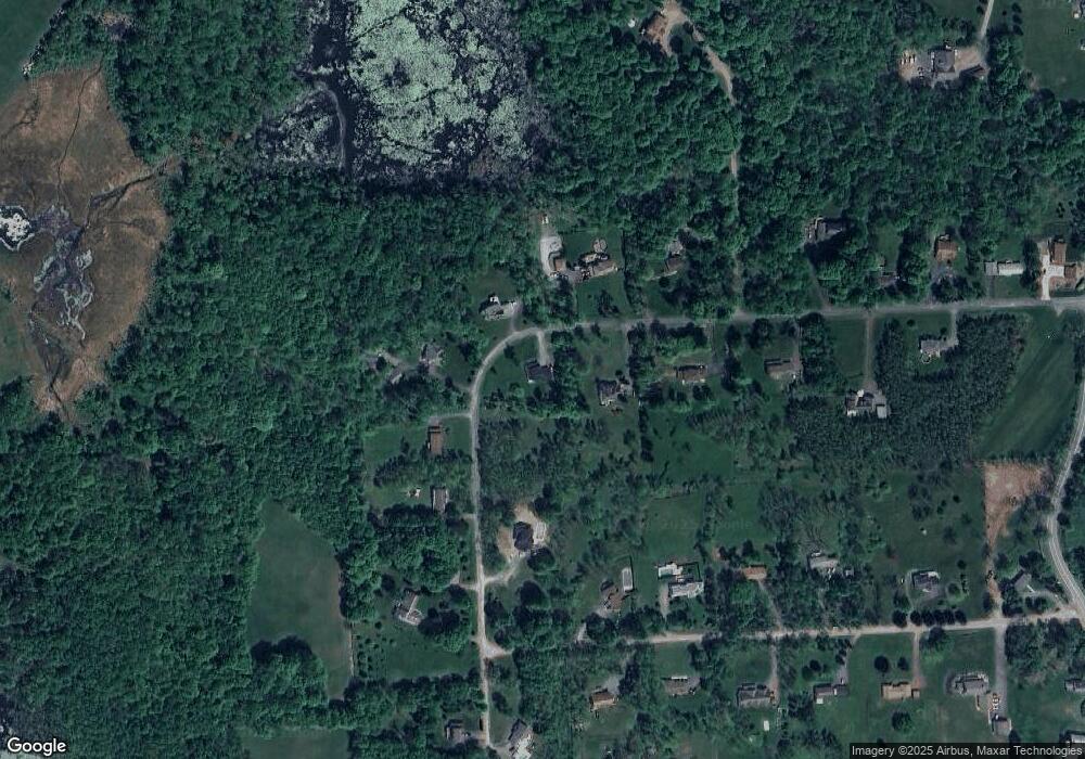 230 Edgefield Rd, Lake Ariel, PA 18436 - photo 1