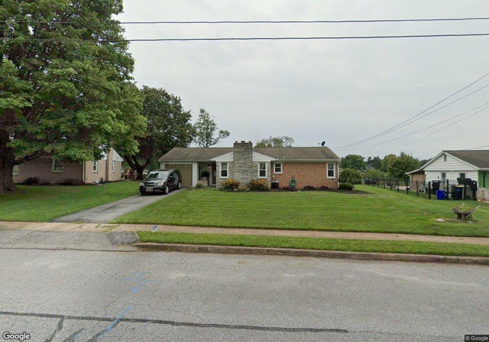 280 S 4th St, Mount Wolf, PA 17347 - photo 1