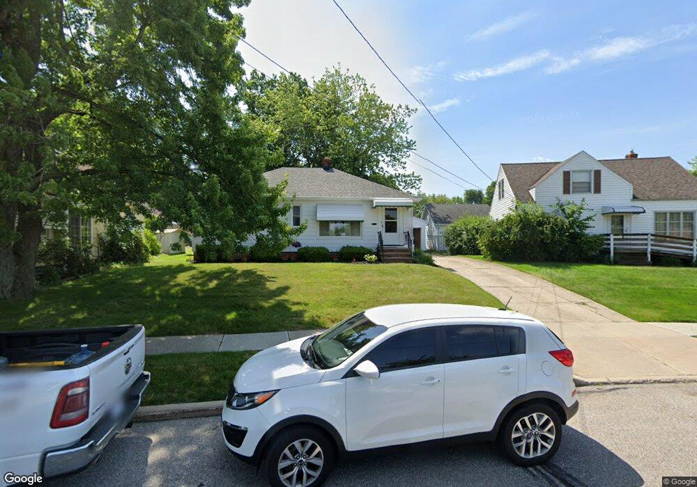 28914 Hazel Ave, Wickliffe, OH 44092 - photo 1