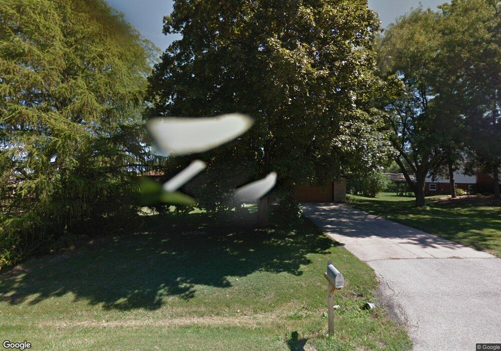 3840 Glen Echo Dr, Brookfield, WI 53005 - photo 1