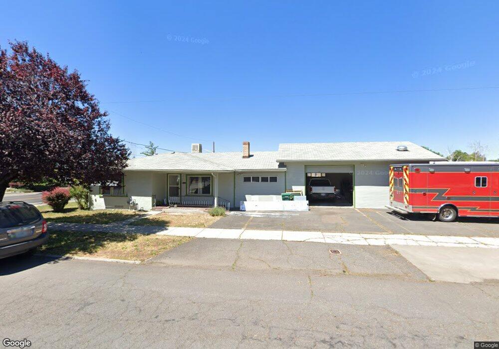 1654 Mitchell St, Klamath Falls, OR 97601 - photo 1