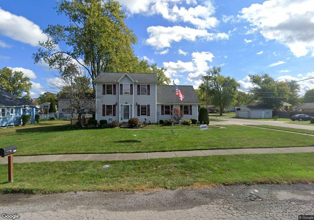 693 Kenilworth Ave, Sheffield Lake, OH 44054 - photo 1