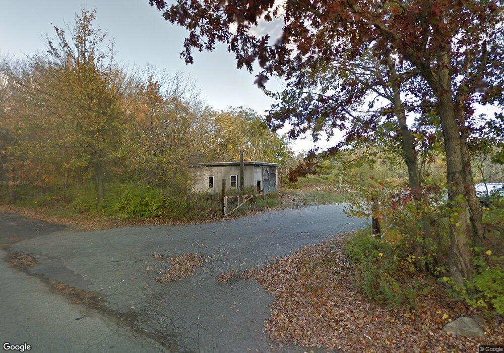 30 Miner Ln, Waterford, CT 06385 - photo 1