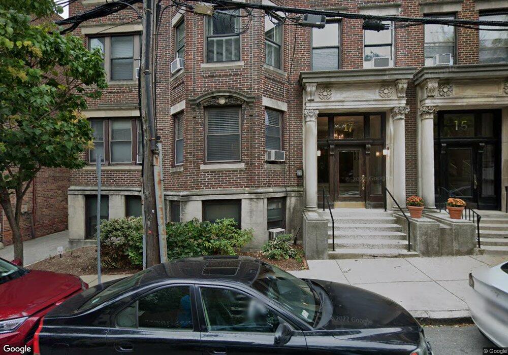 17 Stearns Rd unit 17, Brookline, MA 02446 - photo 1