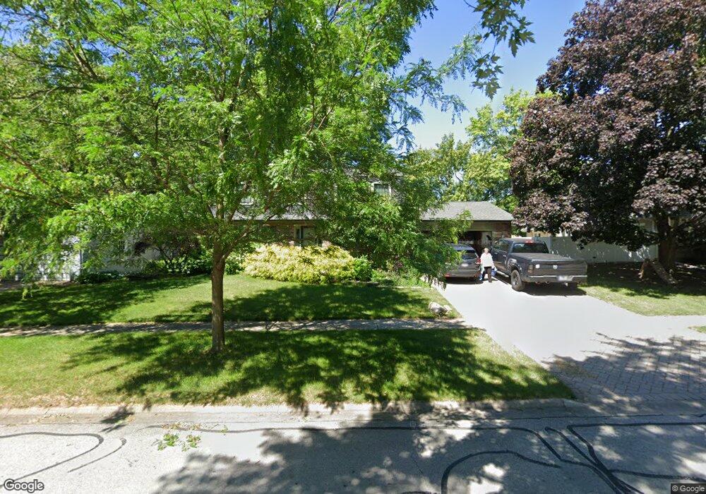 1513 Towhee Ln, Naperville, IL 60565 - photo 1