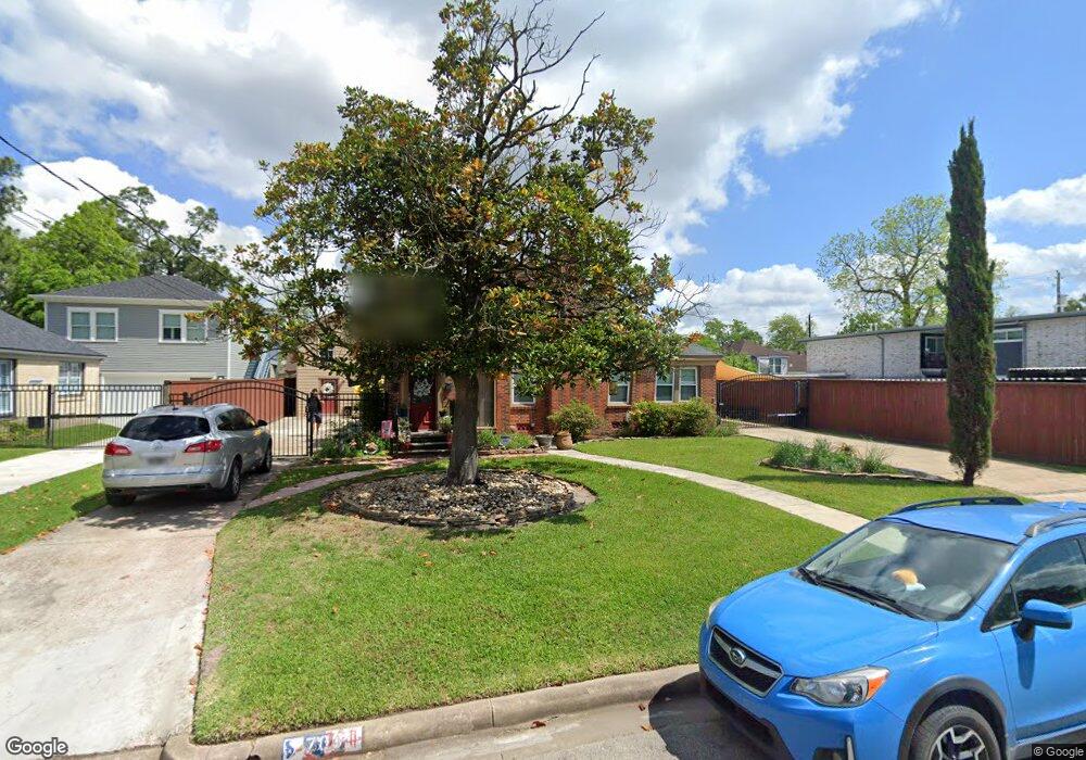 709 Gale St unit 1/2, Houston, TX 77009 - photo 1