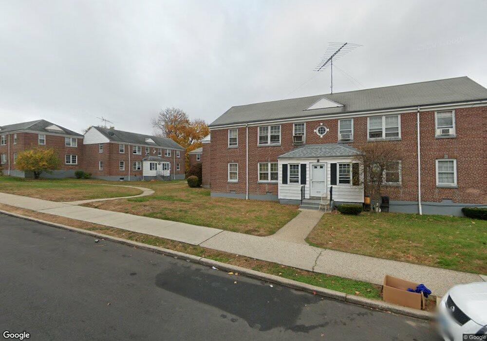 925 William St unit D, Bridgeport, CT 06608 - photo 1