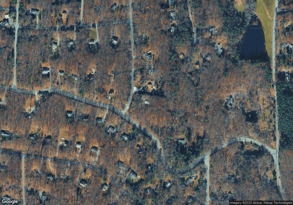 154 Palmetto Dr, Milford, PA 18337 - photo 1