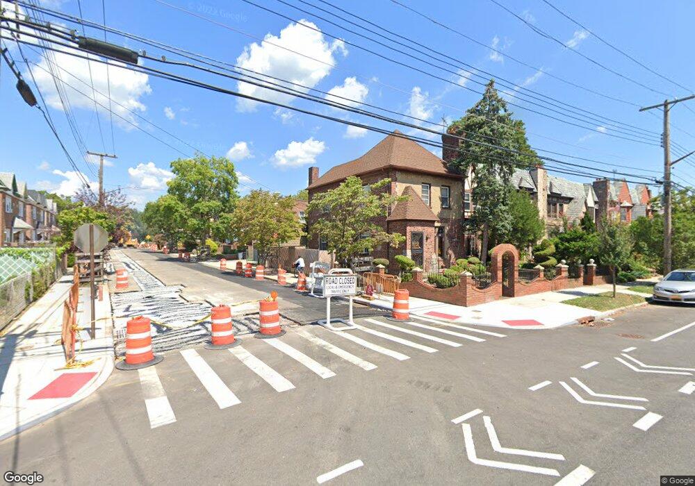 14701 Willets Point Blvd, Whitestone, NY 11357 - photo 1