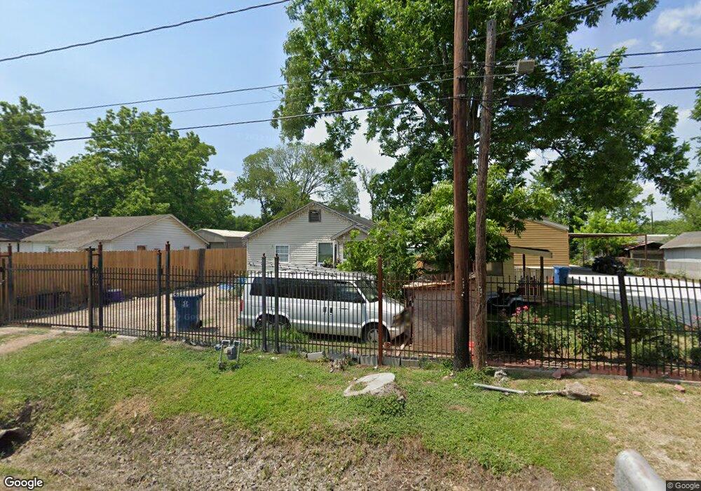 4805 Cedar Hill Ln, Houston, TX 77093 - photo 1