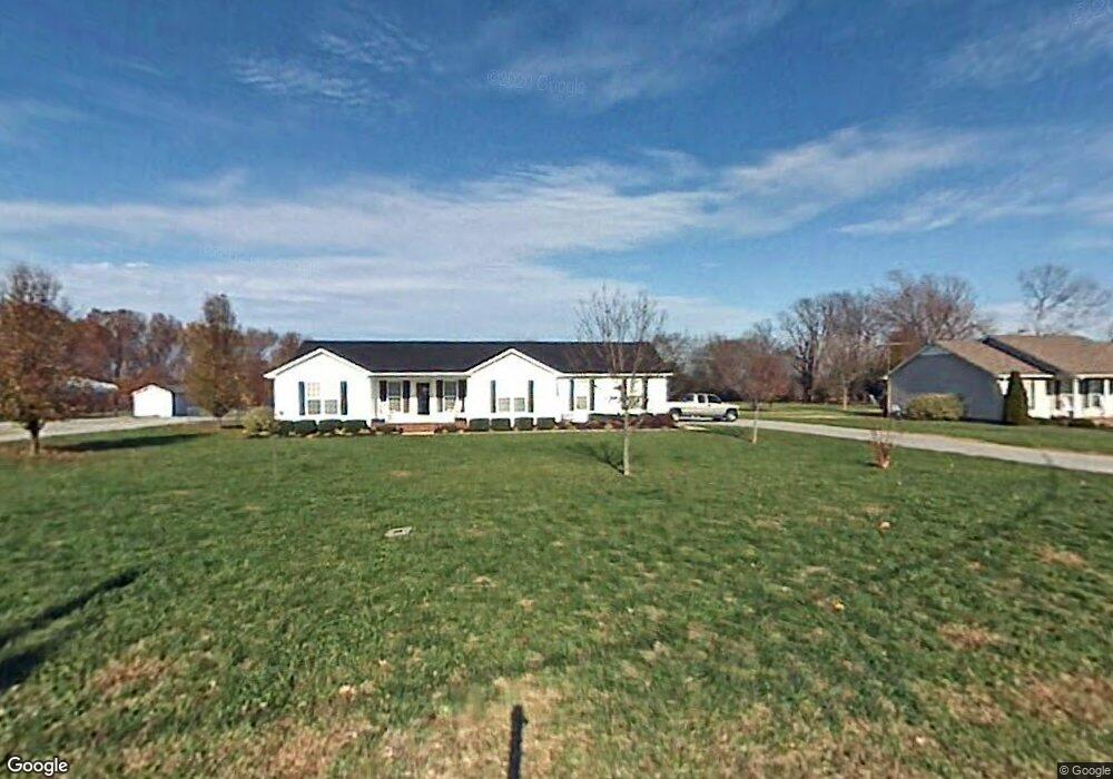 2210 Sims Rd, Shelbyville, TN 37160 - photo 1