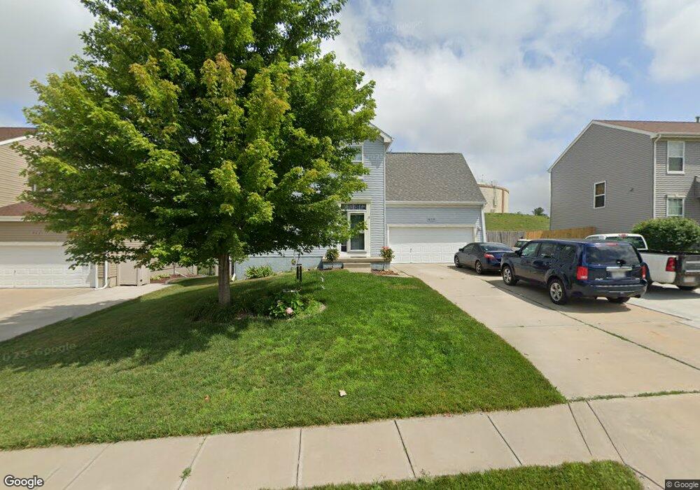 910 Summit Ridge Dr, Papillion, NE 68046 - photo 1