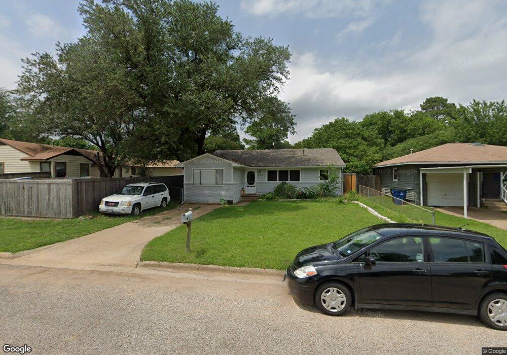 525 W Brock St, Denison, TX 75020 - photo 1
