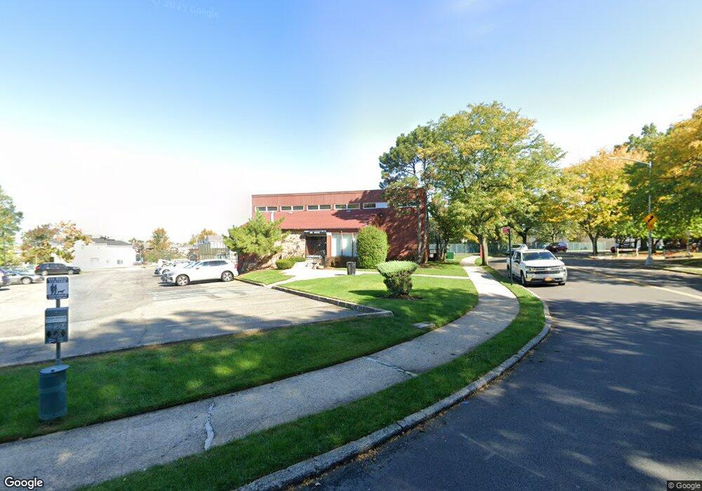 281 Grafe St, Staten Island, NY 10309 - photo 1