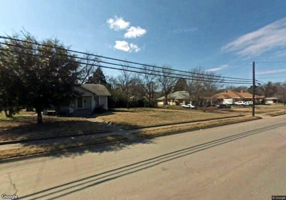 701 Granbury St, Cleburne, TX 76033 - photo 1