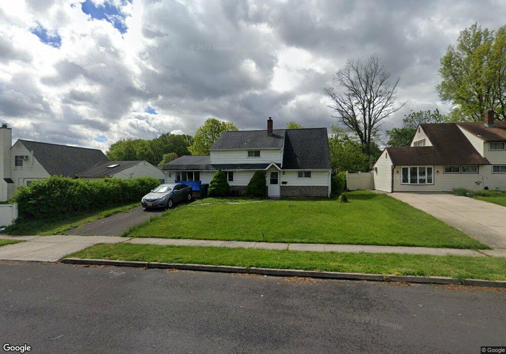 40 Red Cedar Dr, Levittown, PA 19055 - photo 1