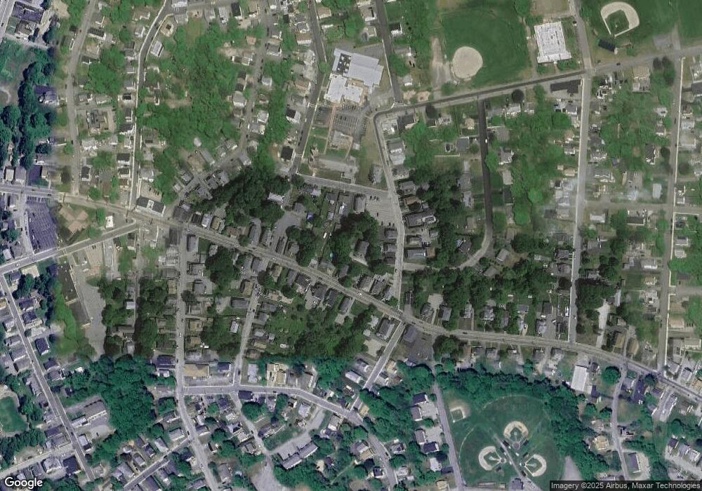 5 Robinson St unit 1, Webster, MA 01570 - photo 1