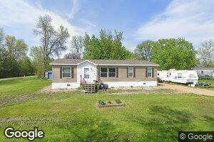 230 Johanna Ave W, Nelson, MN 56355