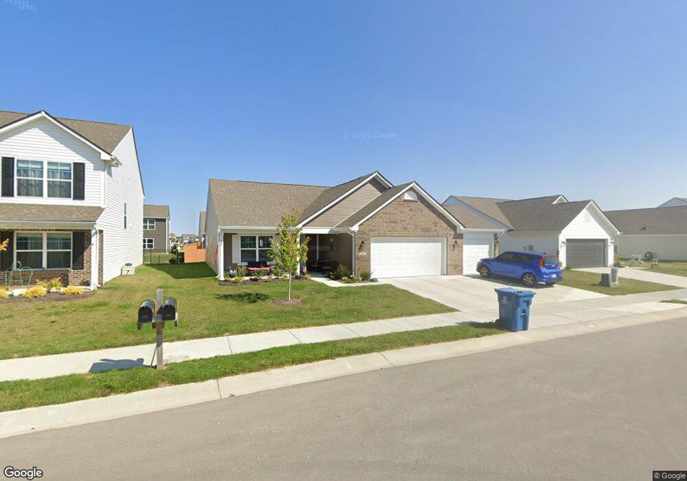 519 Yellowleaf Dr, Sheridan, IN 46069 - photo 1