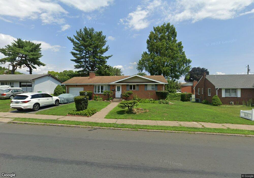 1209 N 15th St unit 1215, Allentown, PA 18102 - photo 1