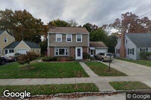 124 Roslyn Ave, Cranston, RI 02910